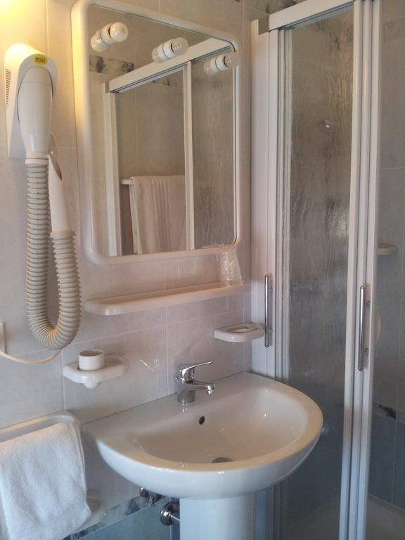 Meuble Al Ponte Hotel Градо Екстериор снимка